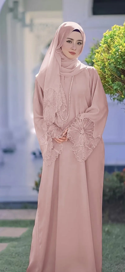 Floral Lace Sleeved Open Abaya Dress Set